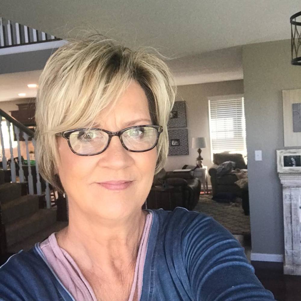 Meet your Posher, Carol